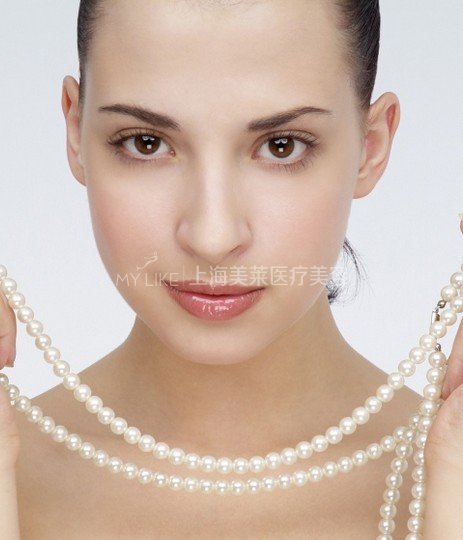 看美白如何诠释“尖”上的白皙